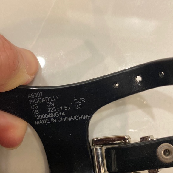 Black coach thong style sandals - size 5 - Picture 6 of 6